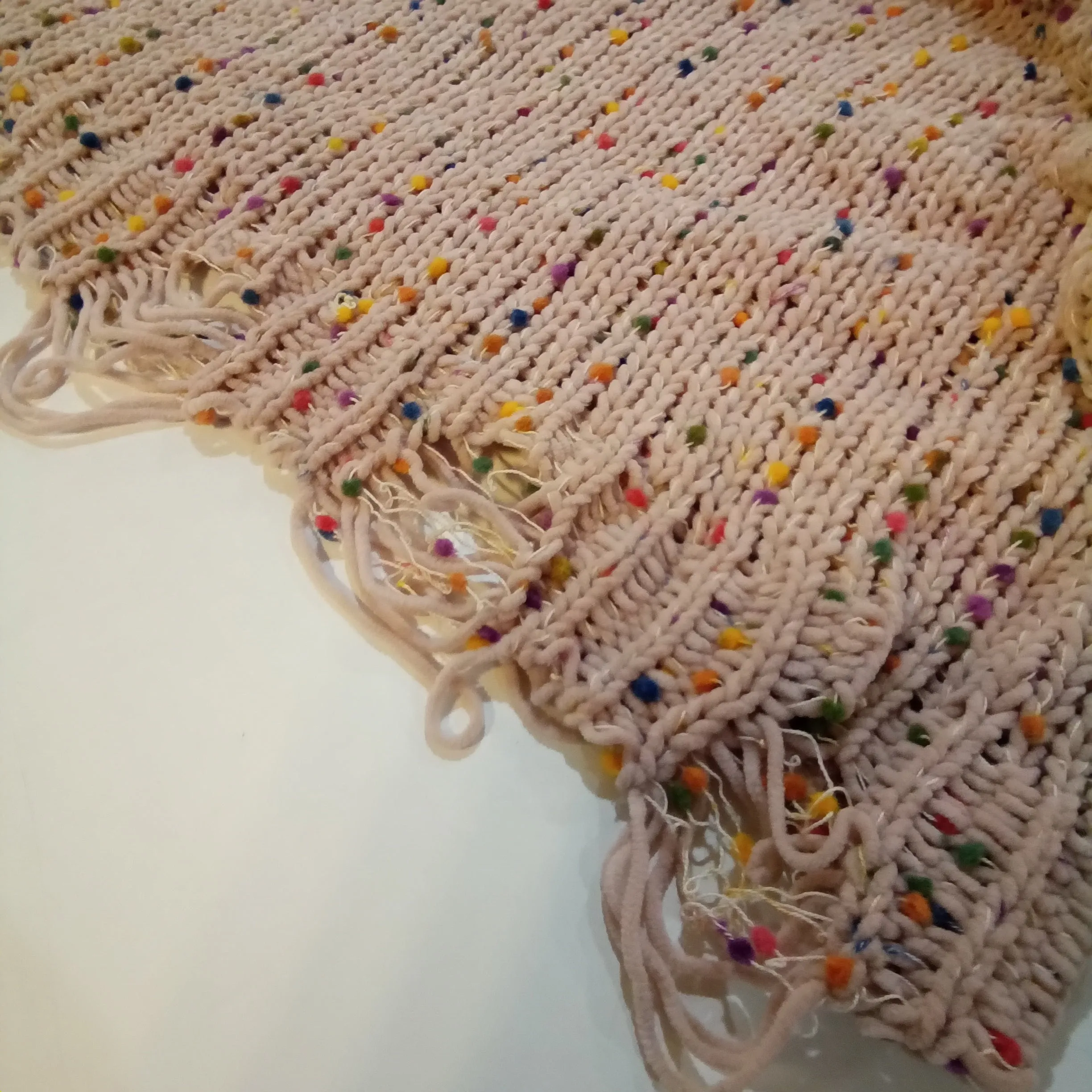 Distressed Cropped Confetti Sweater | POL