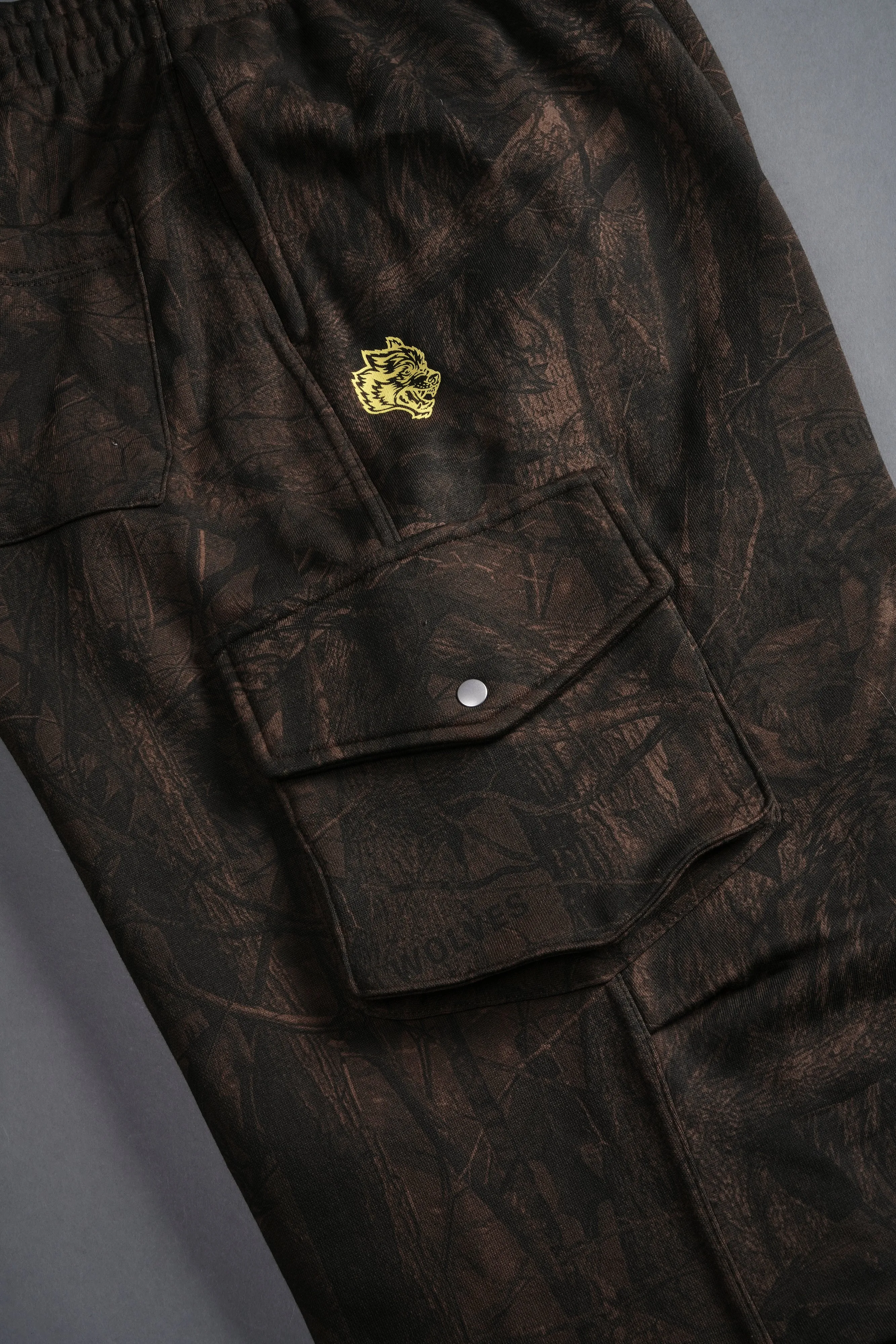 Dual Mia Cargo Sweat Pants in Brown Driftwood Forest Camo